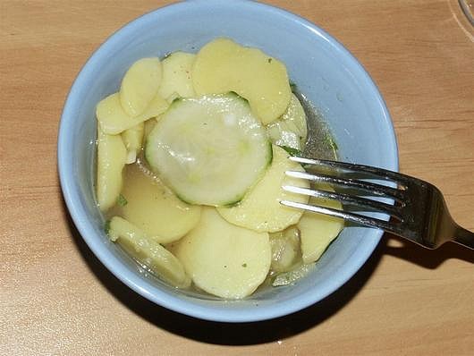 Bavorský bramborový salát recept 