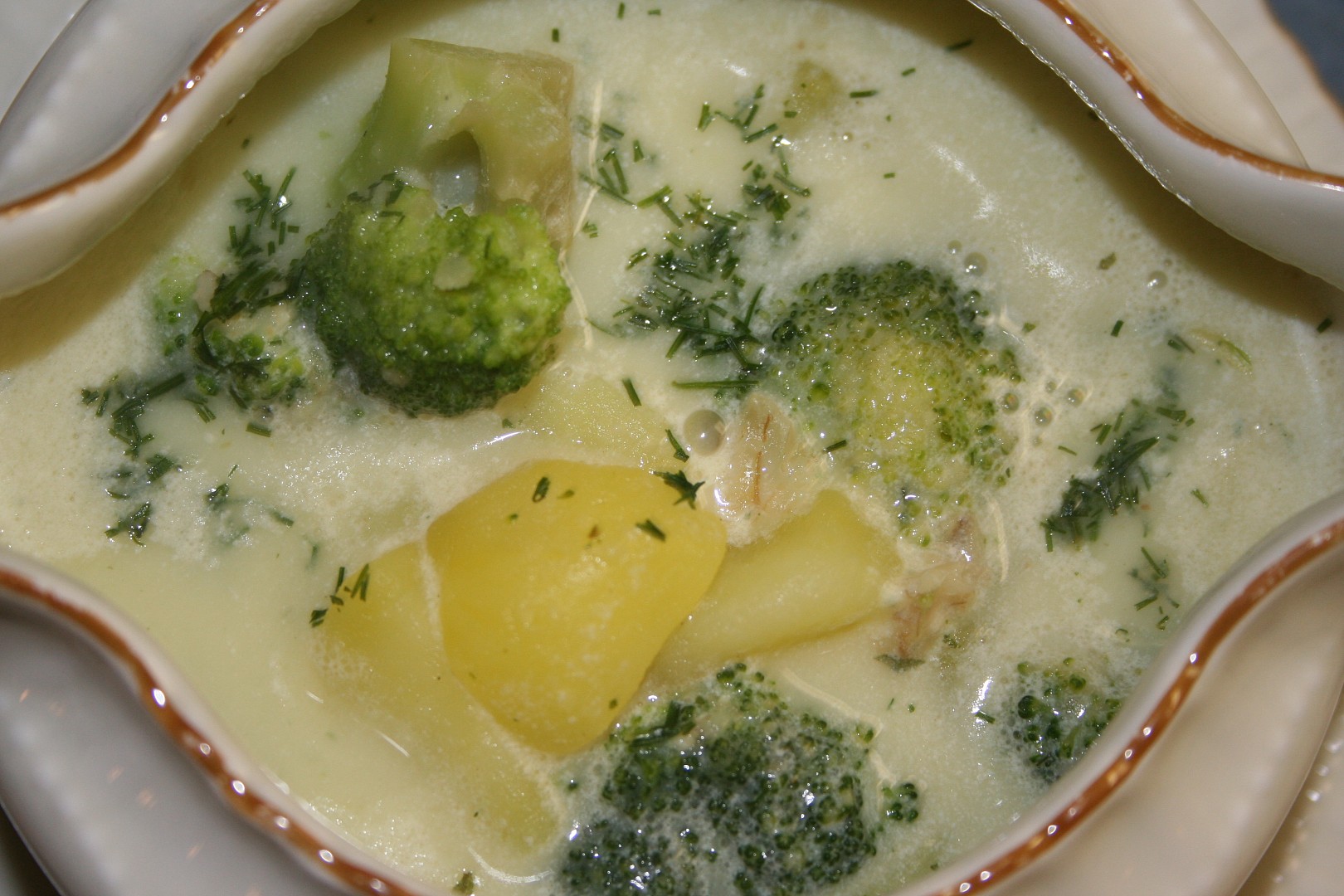 Brokolicovo-bramborová polévka recept 