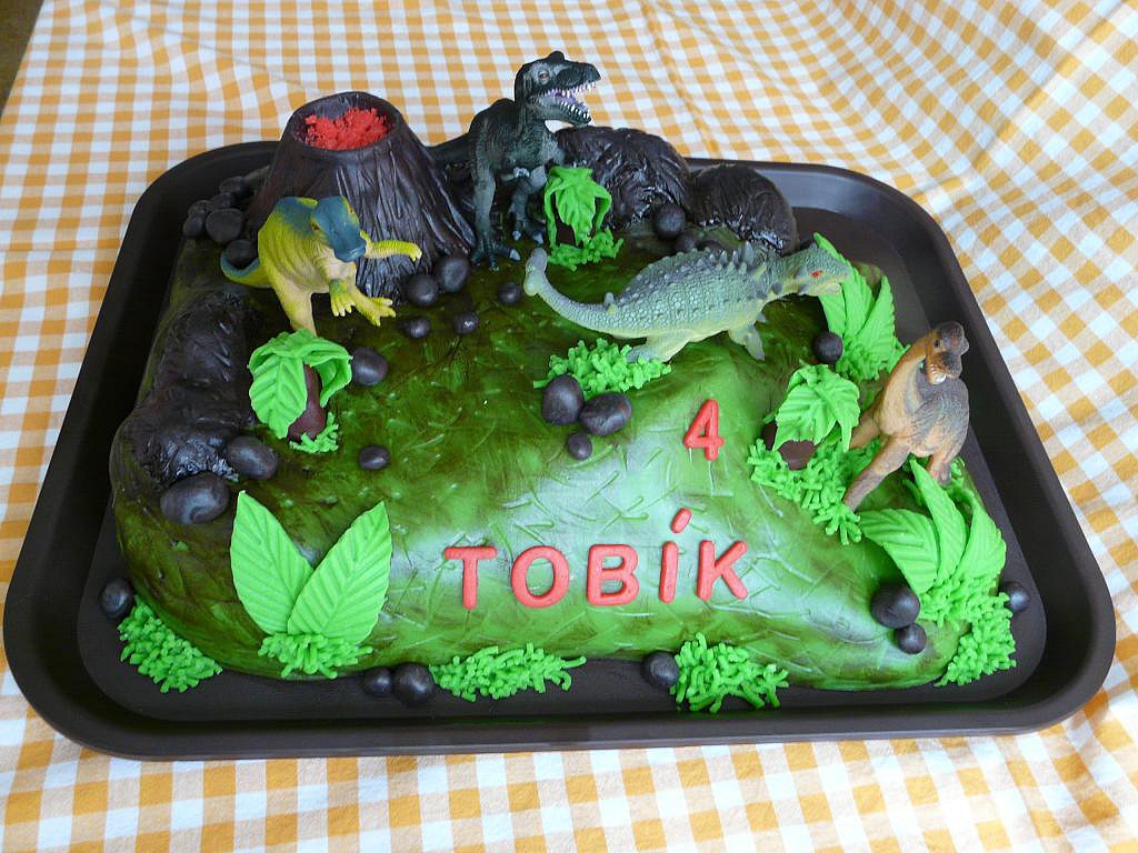 Dort dinosauři pro vnuka Tobíka