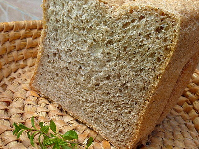 Grahamový chléb (60% grahamu)