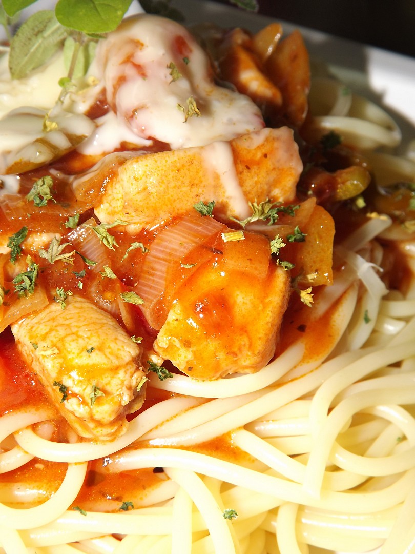 Špagety s kuřecím masem recept 