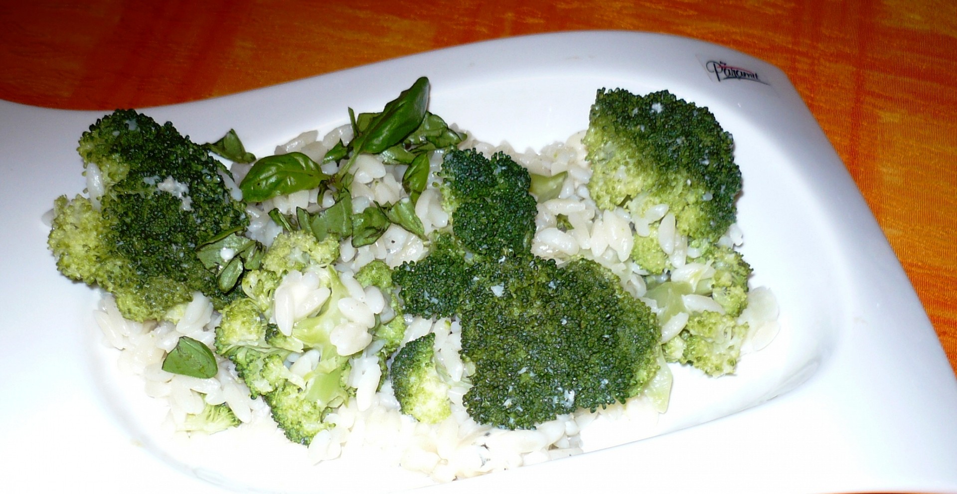 Těstovinová rýže s brokolicí