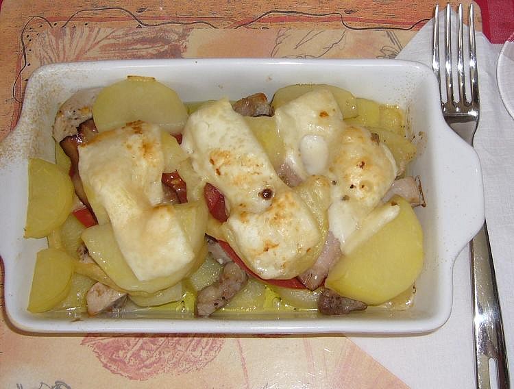 Zapečené brambory s vepřovým masem recept 