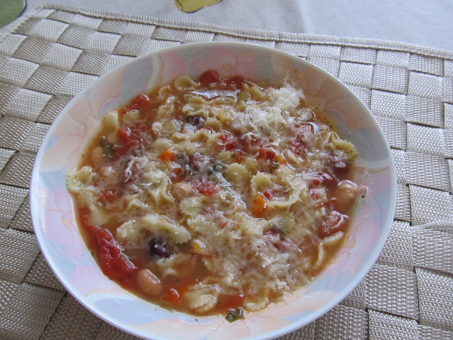 Zeleninová polévka minestrone recept 