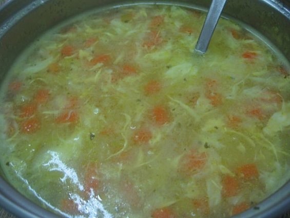 Zeleninová polévka s krupicí recept 