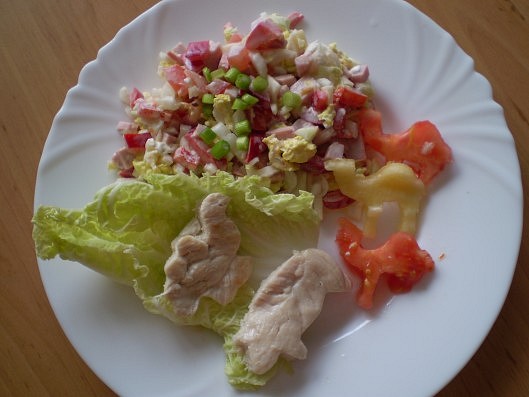 Zeleninový salát s kuřecím masem recept 